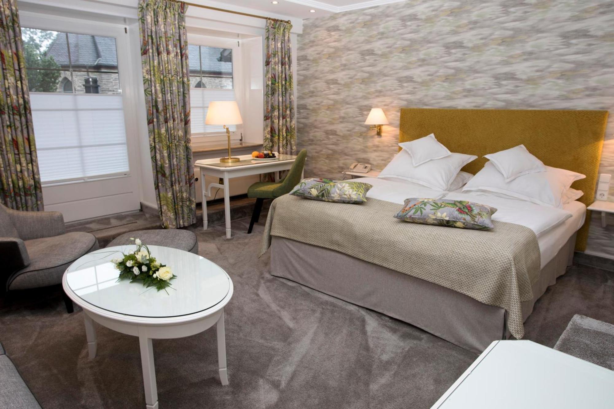 Romantik Berghotel Astenkrone วินเทอร์แบร์ก ภายนอก รูปภาพ